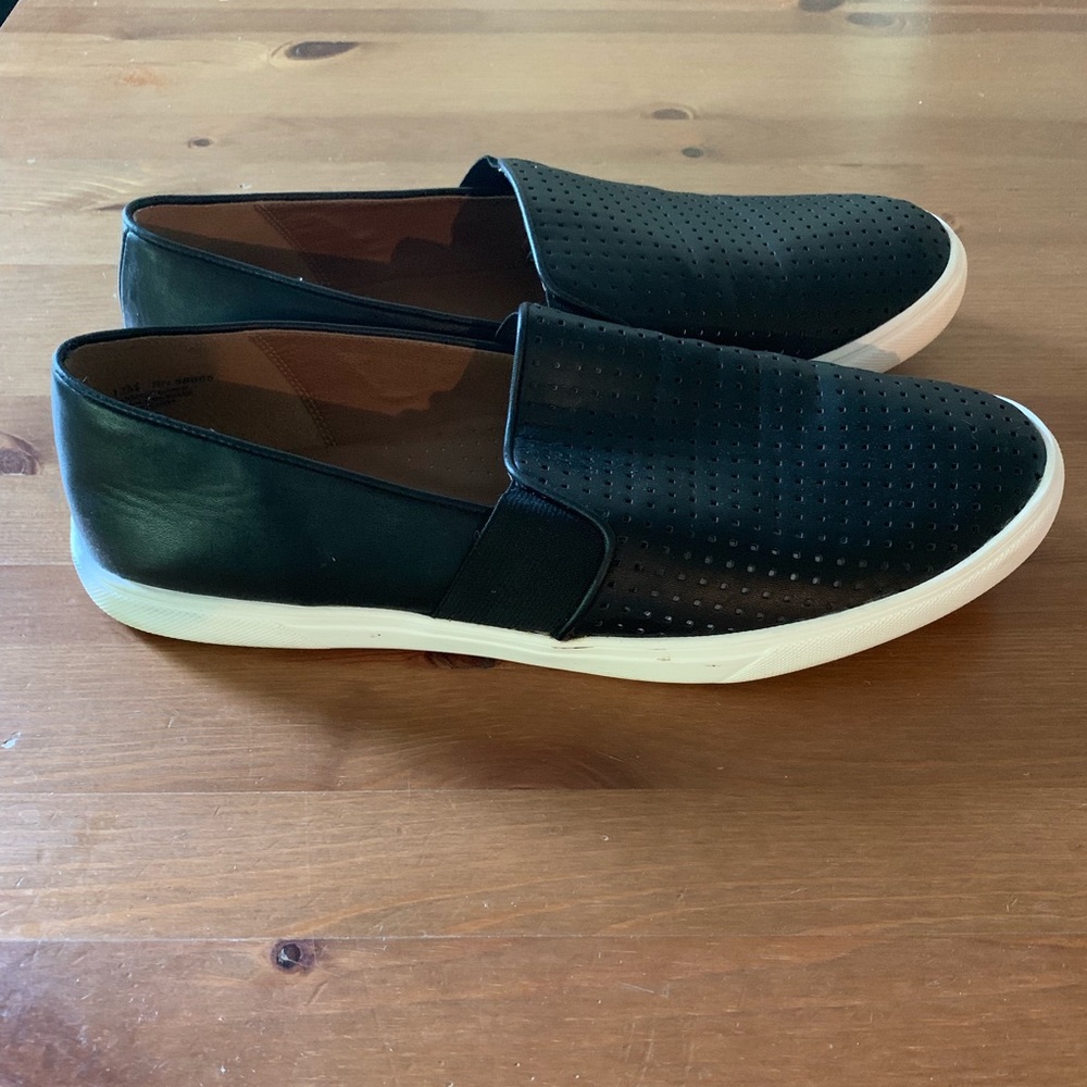 Black leather slide sneakers